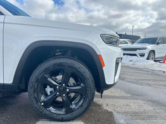 new 2026 Jeep Grand Cherokee car, priced at $49,985