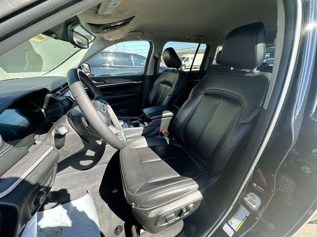 used 2023 Jeep Grand Cherokee car, priced at $28,670