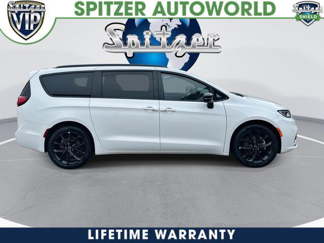 new 2026 Chrysler Pacifica car, priced at $41,365