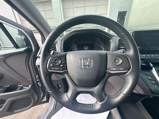 used 2023 Honda Odyssey car, priced at $35,560