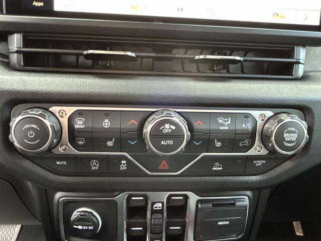 new 2026 Jeep Wrangler car, priced at $46,411