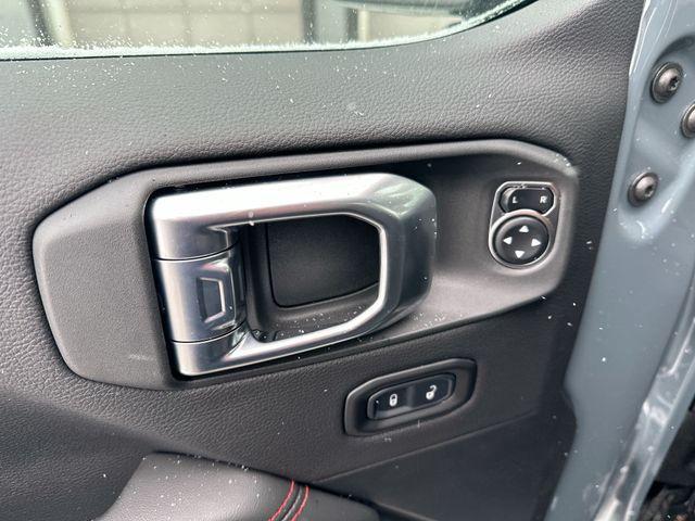 new 2026 Jeep Gladiator car, priced at $60,380