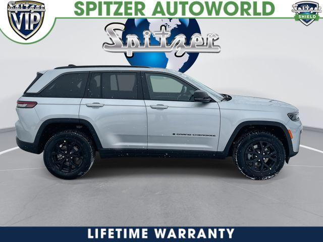 new 2026 Jeep Grand Cherokee car, priced at $41,179