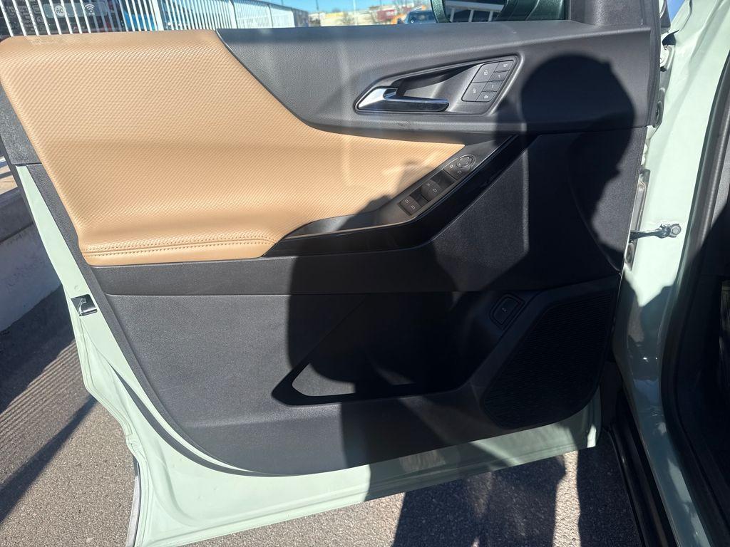 used 2025 Chevrolet Equinox car, priced at $33,600