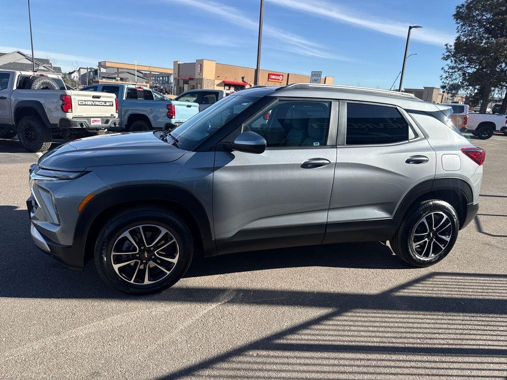 used 2025 Chevrolet TrailBlazer car, priced at $23,000