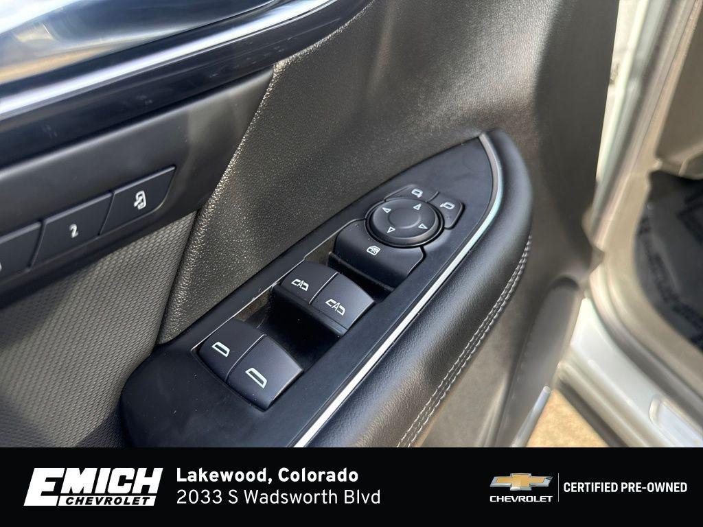 used 2025 Buick Envision car, priced at $29,200