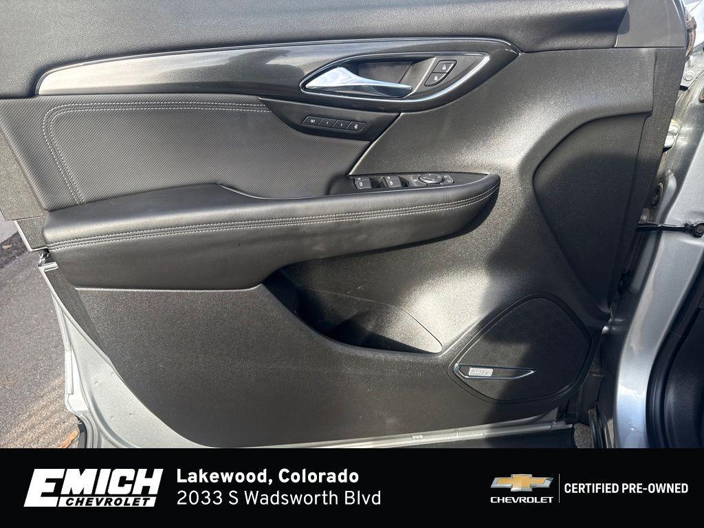 used 2025 Buick Envision car, priced at $29,200