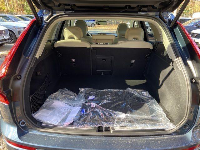 new 2026 Volvo XC60 car, priced at $62,295