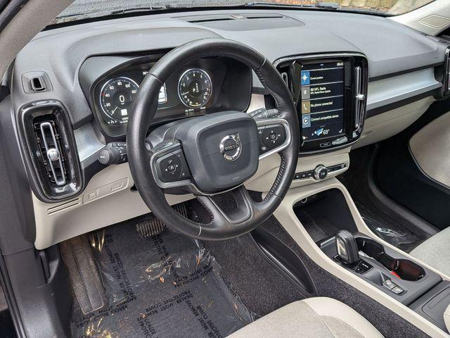 used 2020 Volvo XC40 car, priced at $15,527