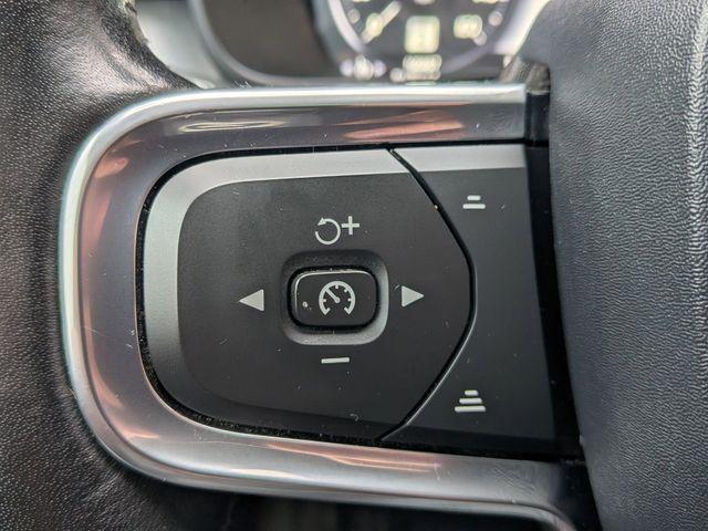 used 2020 Volvo XC40 car, priced at $15,527