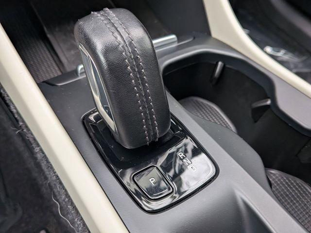 used 2020 Volvo XC40 car, priced at $15,527