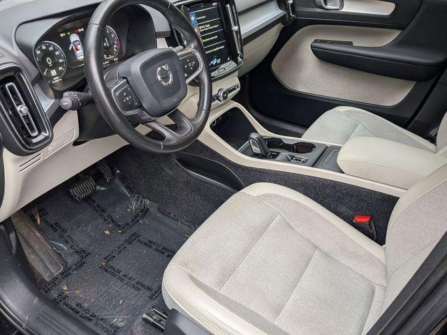 used 2020 Volvo XC40 car, priced at $15,527