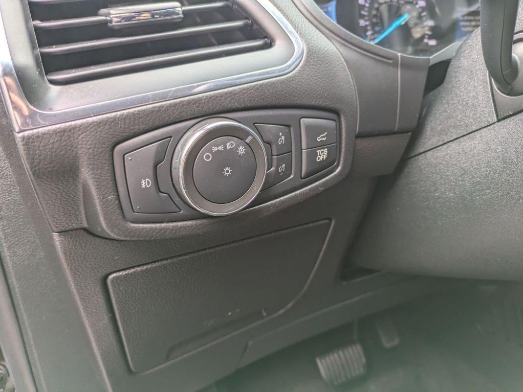 used 2022 Ford Edge car, priced at $20,998