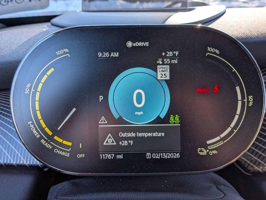 used 2023 MINI SE Hardtop car, priced at $20,998