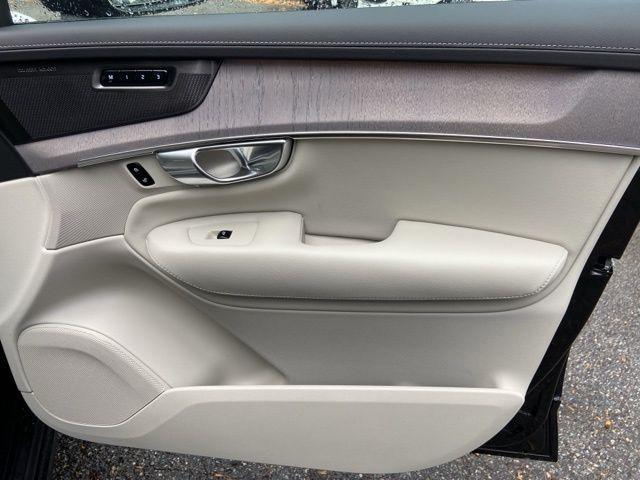 new 2026 Volvo XC90 car, priced at $75,445