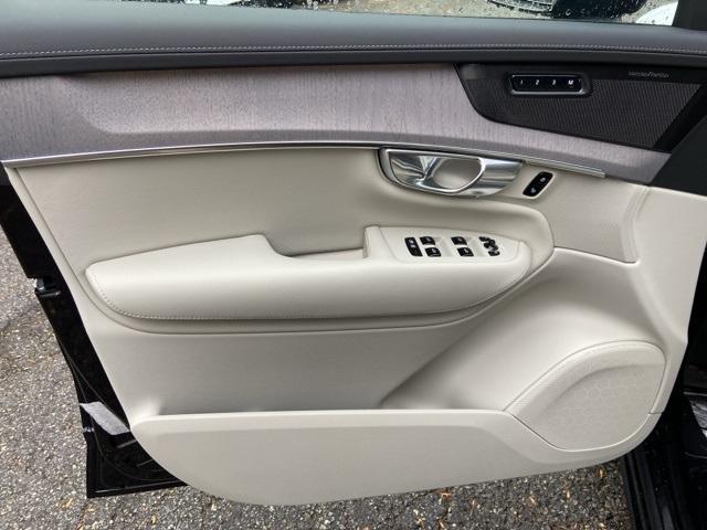 new 2026 Volvo XC90 car, priced at $75,445