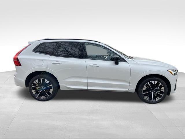 new 2026 Volvo XC60 car, priced at $58,105