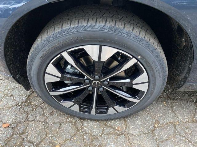 new 2026 Volvo XC60 car, priced at $57,145