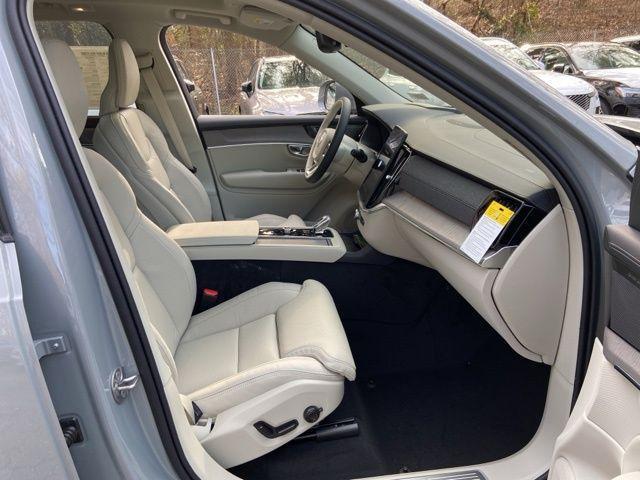 new 2026 Volvo XC90 car, priced at $75,245