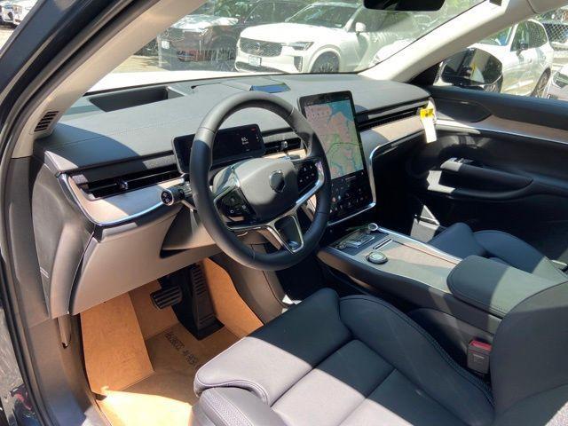 new 2025 Volvo EX90 car, priced at $85,885