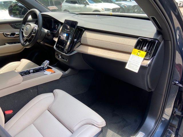 new 2026 Volvo XC90 car, priced at $76,015