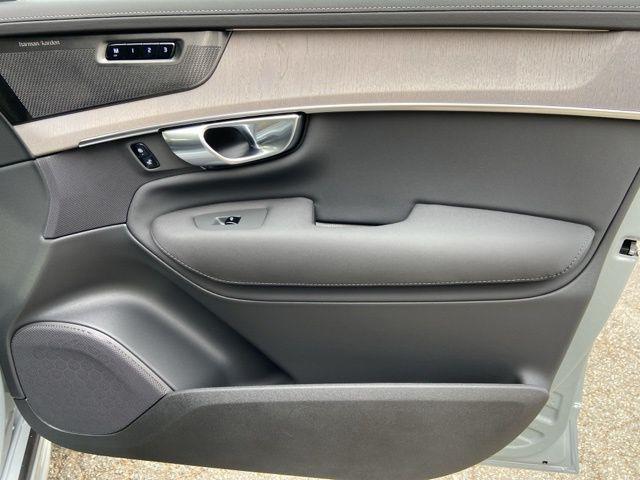 new 2026 Volvo XC90 car, priced at $74,645