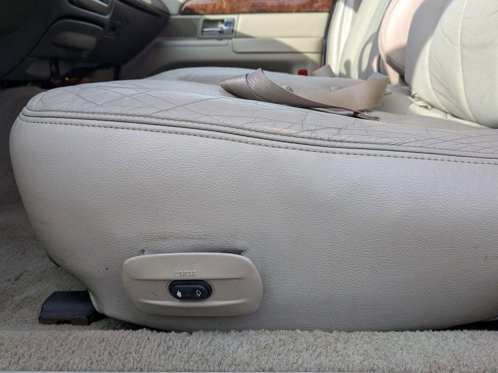 used 2010 Mercury Grand Marquis car, priced at $7,998