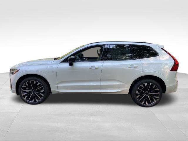 new 2026 Volvo XC60 Plug-In Hybrid car, priced at $75,235