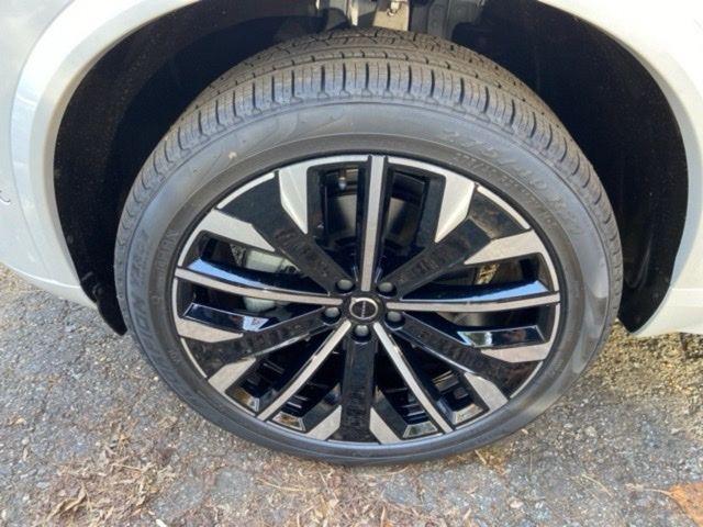 new 2026 Volvo XC90 car, priced at $71,025