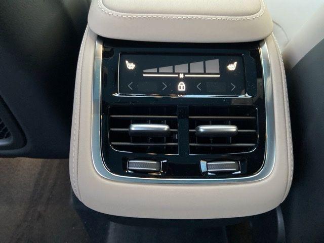 new 2026 Volvo XC90 car, priced at $71,025