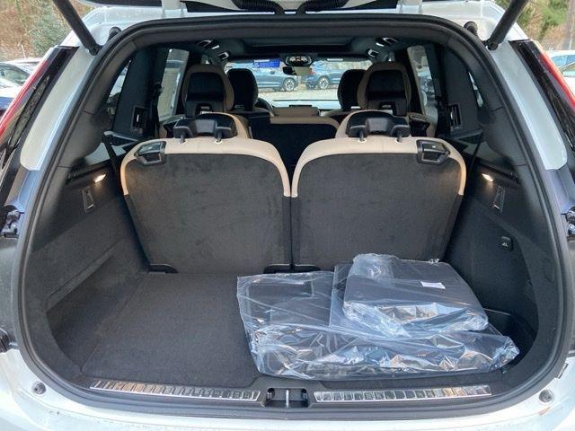 new 2026 Volvo XC90 car, priced at $71,025