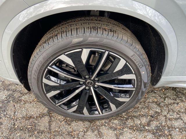 new 2026 Volvo XC90 Plug-In Hybrid car, priced at $87,095