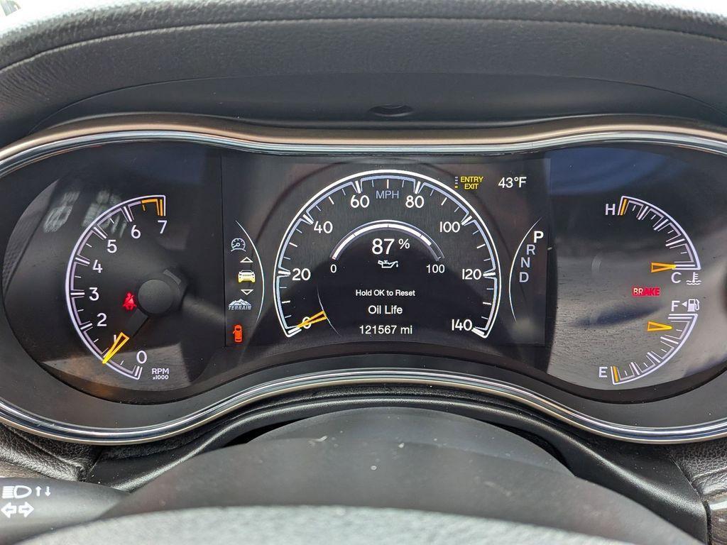 used 2016 Jeep Grand Cherokee car, priced at $14,998