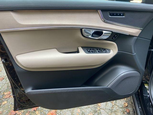 new 2026 Volvo XC90 Plug-In Hybrid car