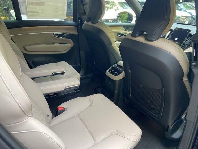 new 2026 Volvo XC90 Plug-In Hybrid car