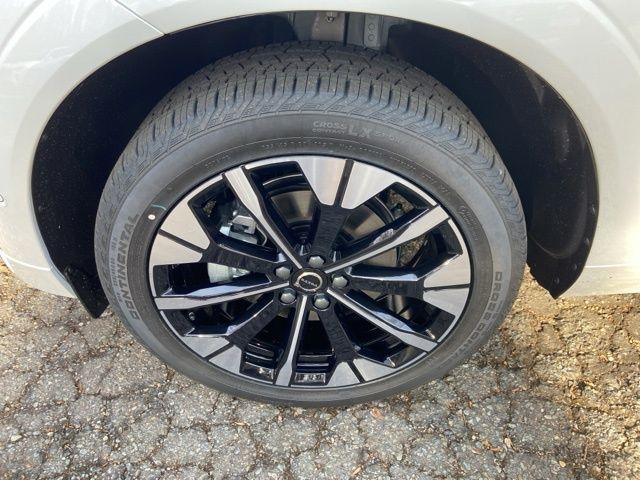 new 2026 Volvo XC60 car, priced at $57,145