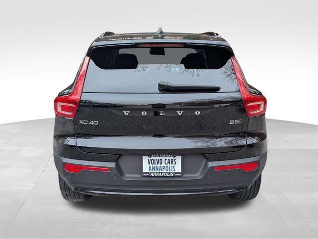 used 2023 Volvo XC40 car, priced at $30,118