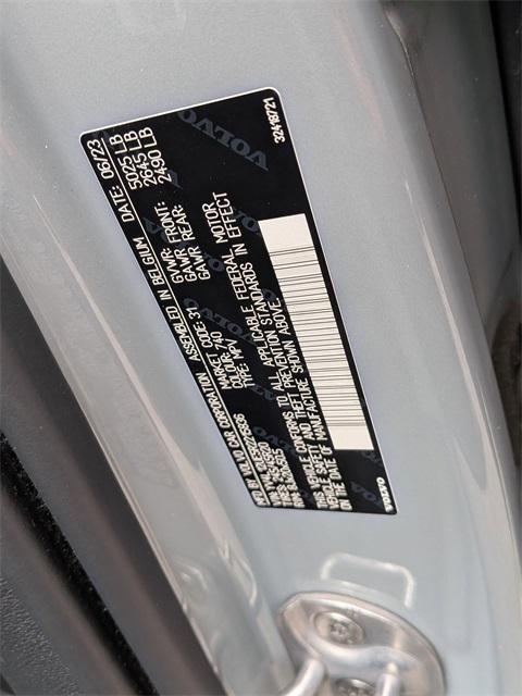 used 2024 Volvo XC40 car, priced at $31,631