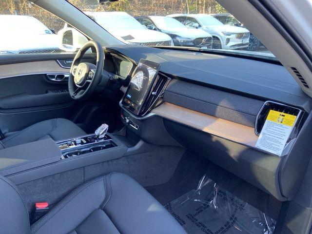 new 2026 Volvo XC90 Plug-In Hybrid car, priced at $80,245