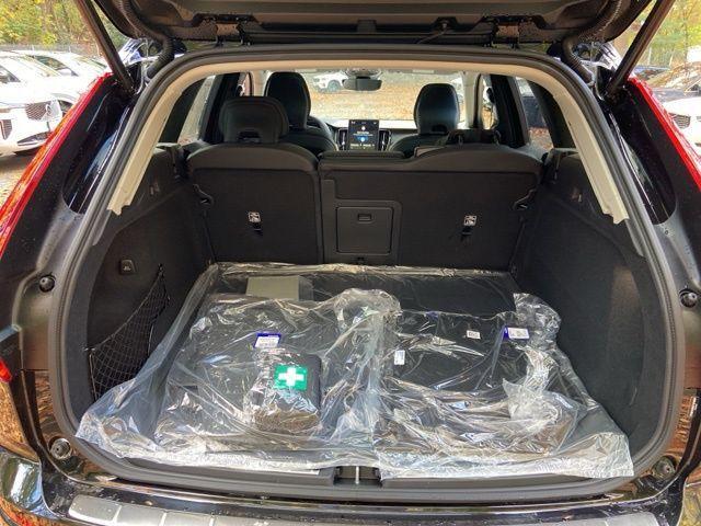 new 2026 Volvo XC60 car, priced at $63,935