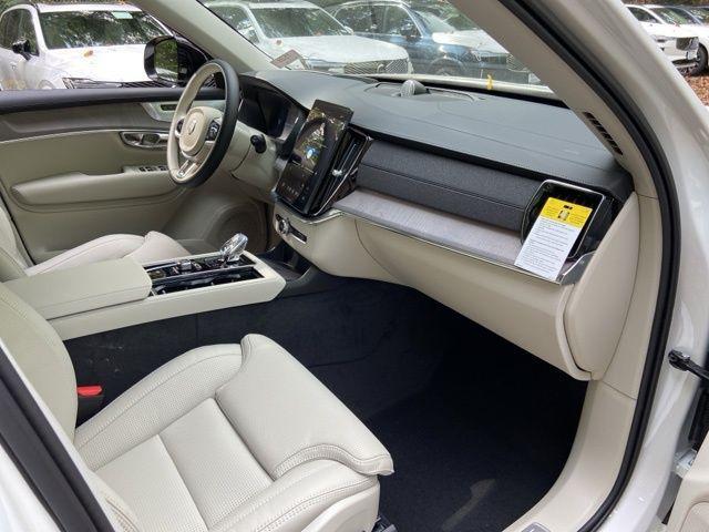 new 2026 Volvo XC90 car, priced at $80,145