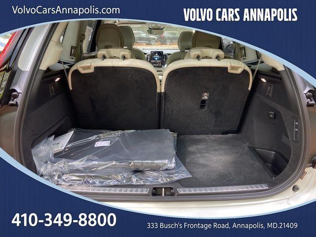 new 2026 Volvo XC90 car, priced at $80,145