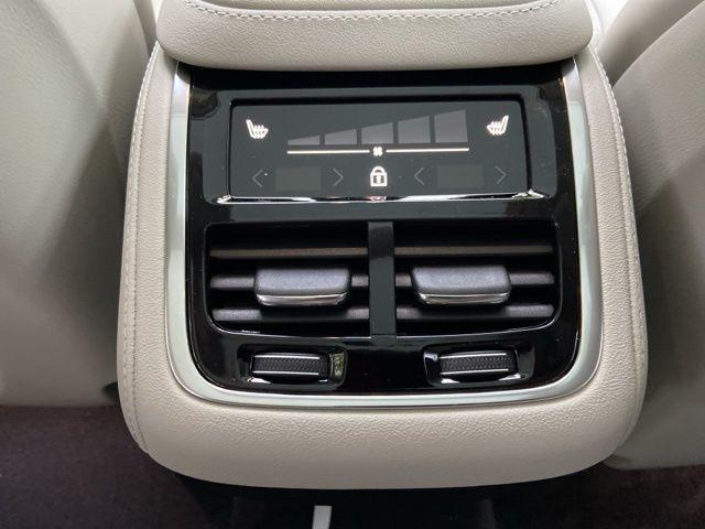 new 2026 Volvo XC90 car, priced at $75,155