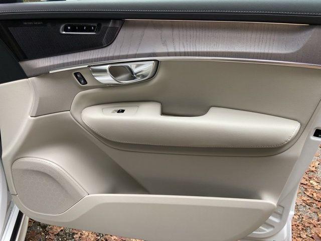 new 2026 Volvo XC90 car, priced at $75,155