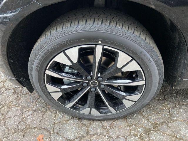new 2026 Volvo XC60 car, priced at $57,145
