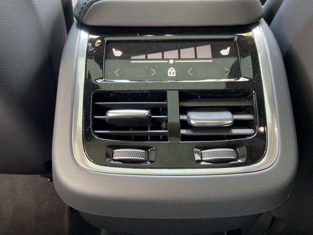 new 2026 Volvo XC60 car, priced at $63,935