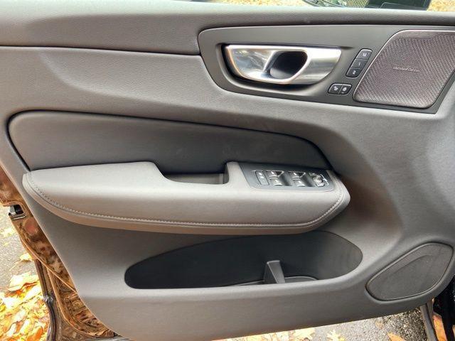 new 2026 Volvo XC60 car, priced at $63,935