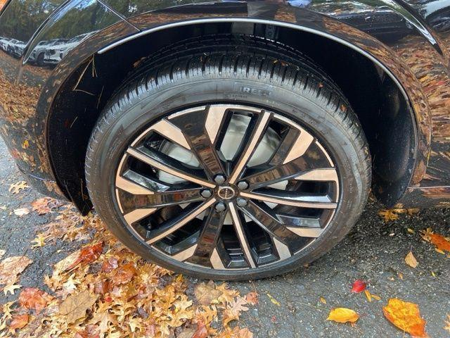 new 2026 Volvo XC60 car, priced at $63,935