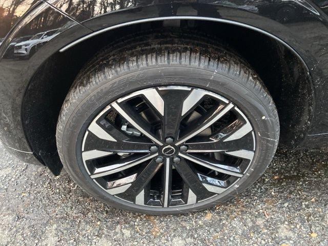 new 2026 Volvo XC60 car, priced at $64,055