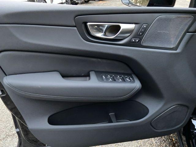 new 2026 Volvo XC60 car, priced at $64,055